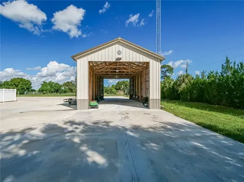 6905 1st Street SW Vero Beach FL 32968