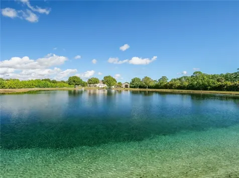 6905 1st Street SW Vero Beach FL 32968