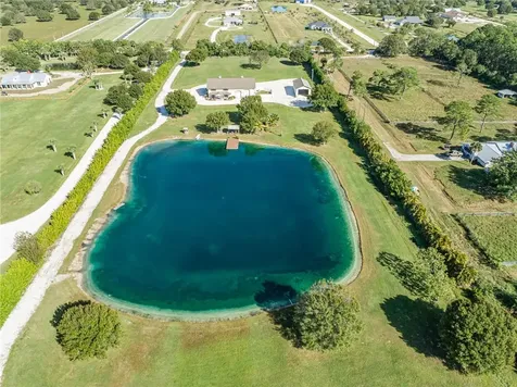 6905 1st Street SW Vero Beach FL 32968