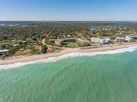 4049 Ocean Drive Vero Beach FL 32963