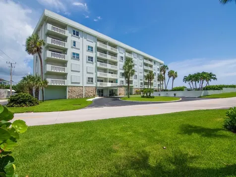 4049 Ocean Drive Vero Beach FL 32963