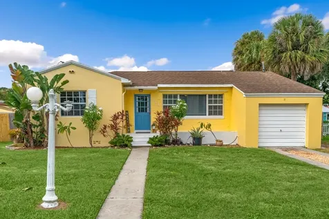 711 Beach Court Fort Pierce FL 34950