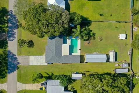 1846 1st Place Vero Beach FL 32962