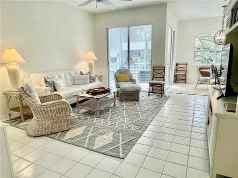 1460 Winding Oaks Circle W Vero Beach FL 32963
