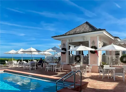 1460 Winding Oaks Circle W Vero Beach FL 32963