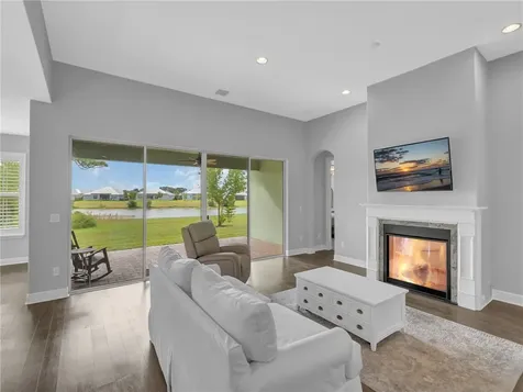 302 11th Square SW Vero Beach FL 32962