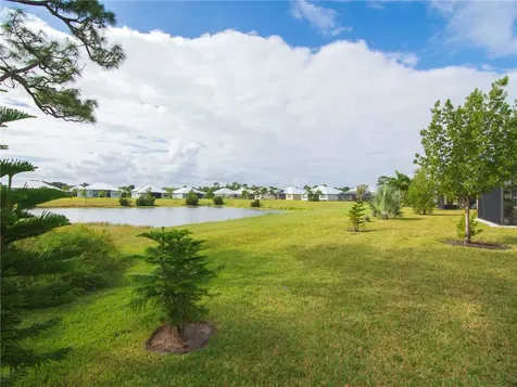 302 11th Square SW Vero Beach FL 32962