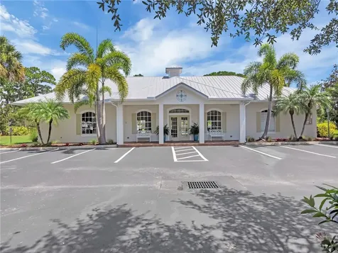 302 11th Square SW Vero Beach FL 32962