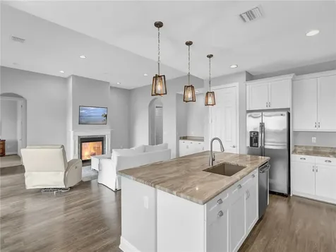 302 11th Square SW Vero Beach FL 32962
