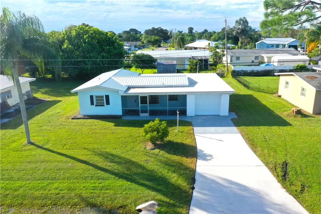 610 Beach Avenue Port St. Lucie FL 34952