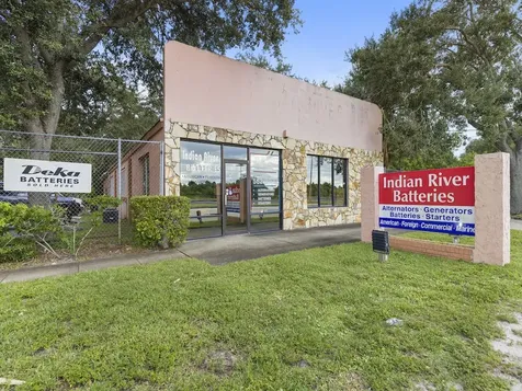 3638 Us Highway 1 Vero Beach FL 32960