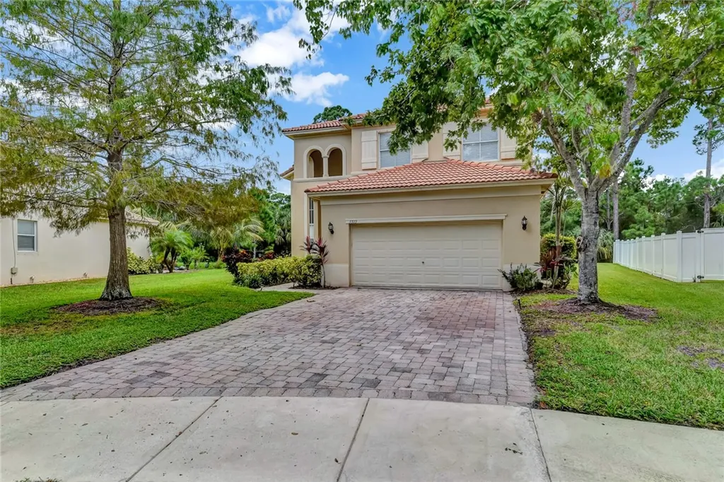 5513 Spanish River Road Fort Pierce FL 34951