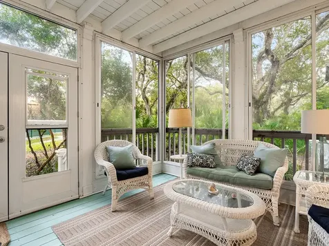 1295 Winding Oaks E Circle Vero Beach FL 32963