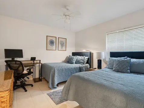1295 Winding Oaks E Circle Vero Beach FL 32963