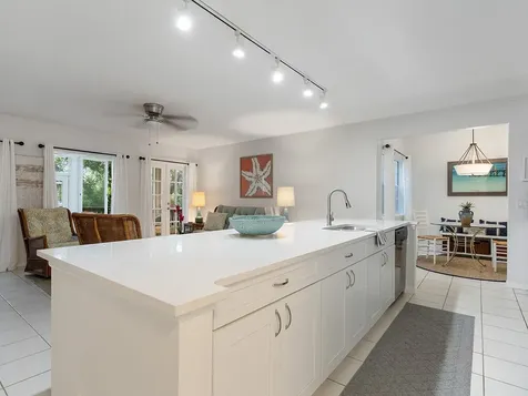 1295 Winding Oaks E Circle Vero Beach FL 32963
