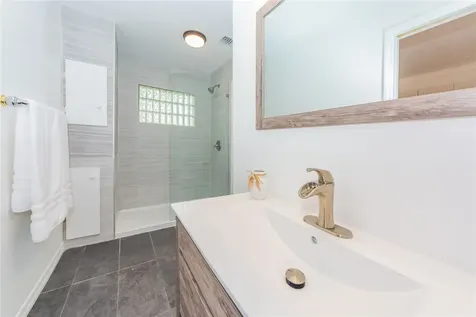 1621 5th Court Vero Beach FL 32960