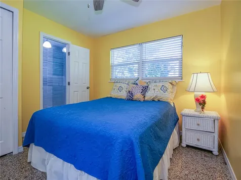 1621 5th Court Vero Beach FL 32960