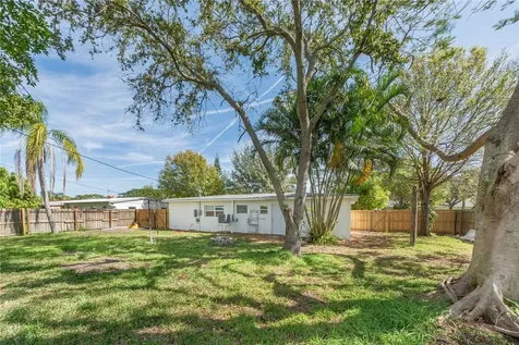 1621 5th Court Vero Beach FL 32960