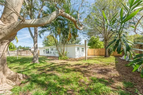 1621 5th Court Vero Beach FL 32960