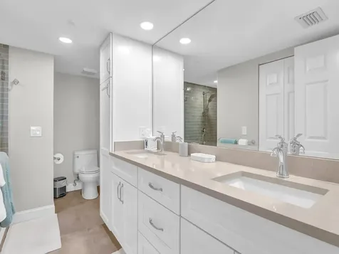 2700 Ocean Drive Vero Beach FL 32963