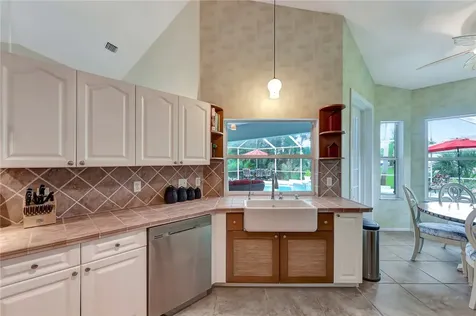 6456 33rd Place Vero Beach FL 32966