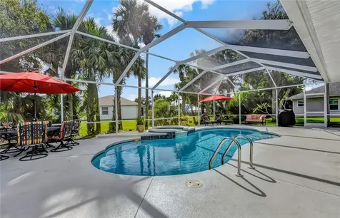 6456 33rd Place Vero Beach FL 32966