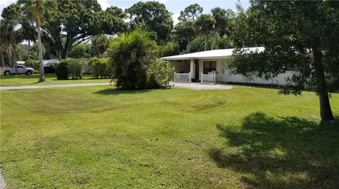 2745 53rd Avenue Vero Beach FL 32966