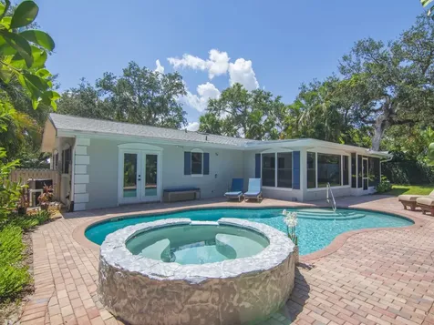 611 Gardenia Lane Vero Beach FL 32963