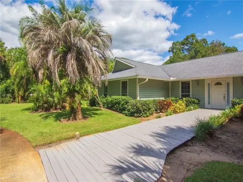 4832 61st Circle Vero Beach FL 32967