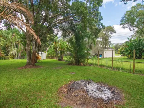 4832 61st Circle Vero Beach FL 32967