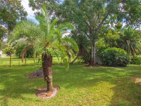4832 61st Circle Vero Beach FL 32967