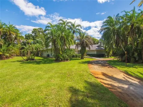 4832 61st Circle Vero Beach FL 32967
