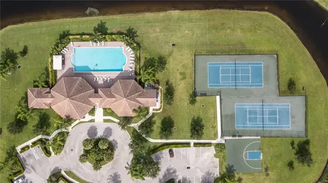 2030 Bennington Court SW Vero Beach FL 32968