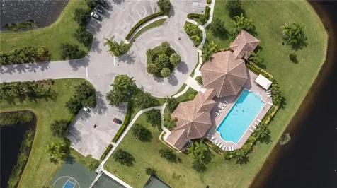 2030 Bennington Court SW Vero Beach FL 32968