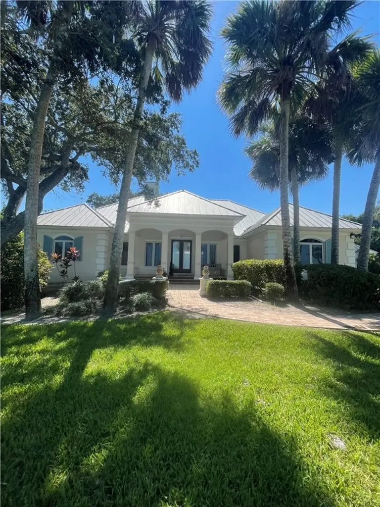 13885 N Indian River Drive Sebastian FL 32958