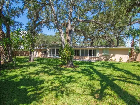 686 Date Palm Road Vero Beach FL 32963