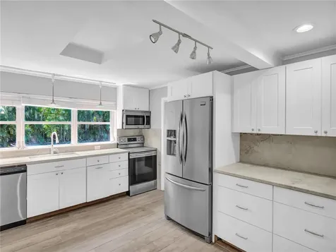 686 Date Palm Road Vero Beach FL 32963