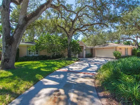 686 Date Palm Road Vero Beach FL 32963