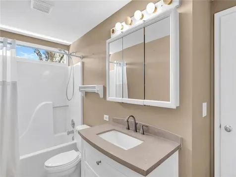 686 Date Palm Road Vero Beach FL 32963