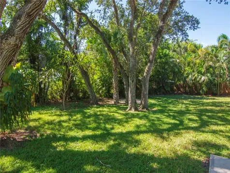 686 Date Palm Road Vero Beach FL 32963