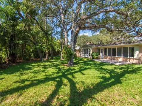 686 Date Palm Road Vero Beach FL 32963