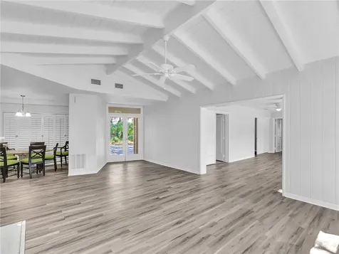 686 Date Palm Road Vero Beach FL 32963