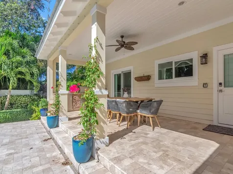 548 Conn Way Vero Beach FL 32963