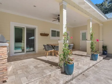 548 Conn Way Vero Beach FL 32963