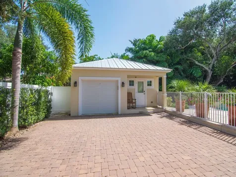 548 Conn Way Vero Beach FL 32963