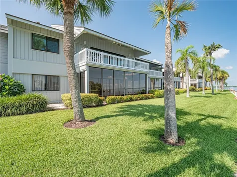 1776 Mooringline Drive Vero Beach FL 32963