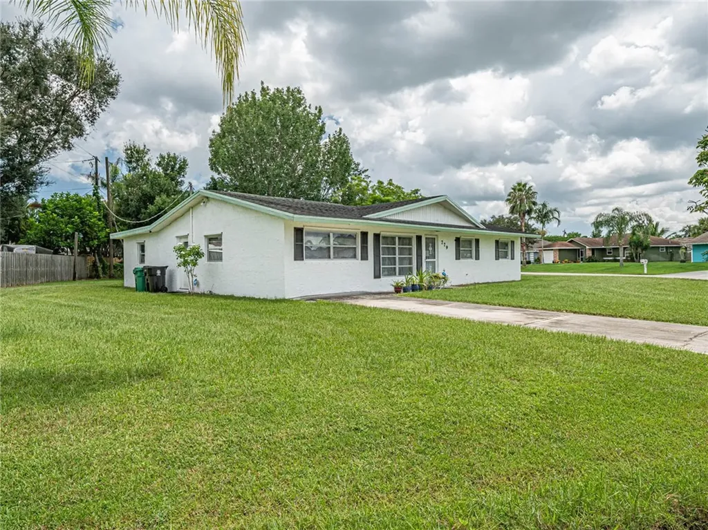 779 SW Broadview Street Port St. Lucie FL 34983