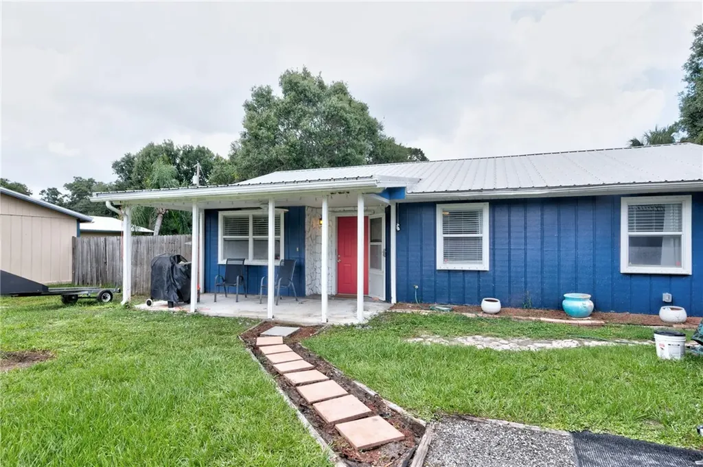 3126 2nd Place Vero Beach FL 32968