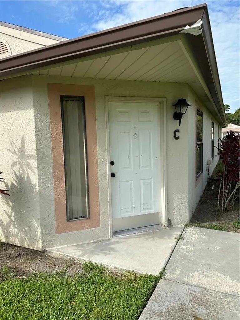 2818 Stoneway Lane Fort Pierce FL 34982