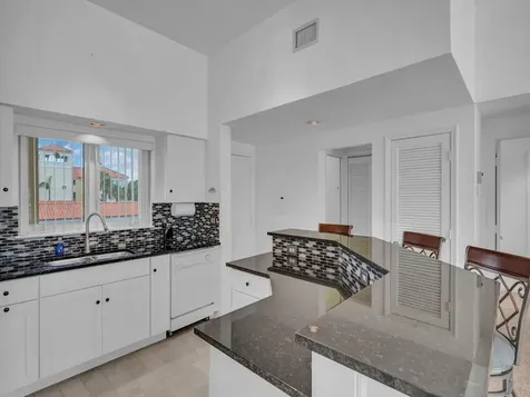 5025 Harmony Circle Vero Beach FL 32967